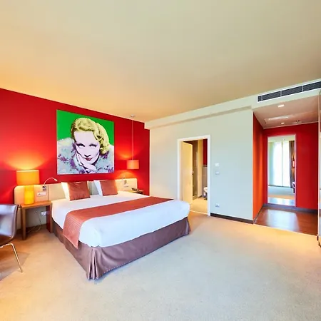 Clarion Congress Hotel