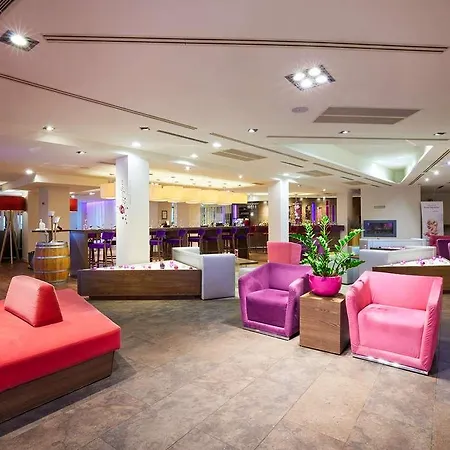 Clarion Congress 酒店 4*