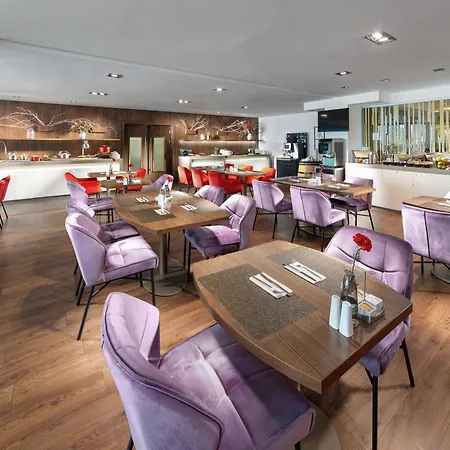 Clarion Congress Hotel